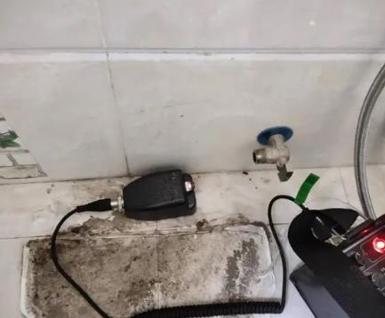 重庆县屋顶漏水维修公司分享下卫生间漏水的危害及解决方法